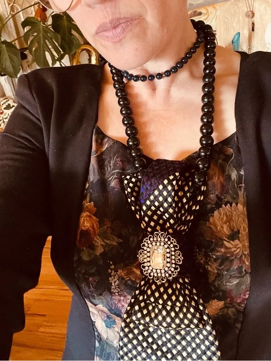 #N10 GEMINI ♊️ TIE NECKLACE - Picture 3 of 6